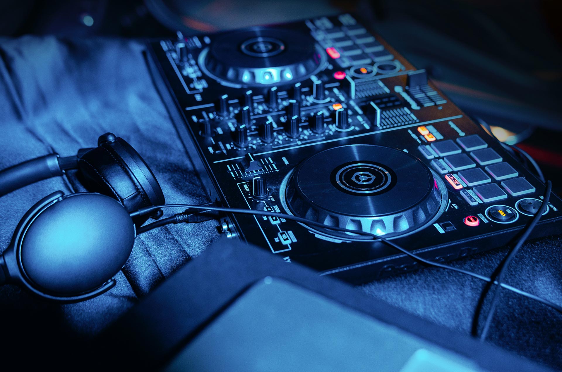 How to Confidently Make The Jump From DJ Controller to Club Equipment Image