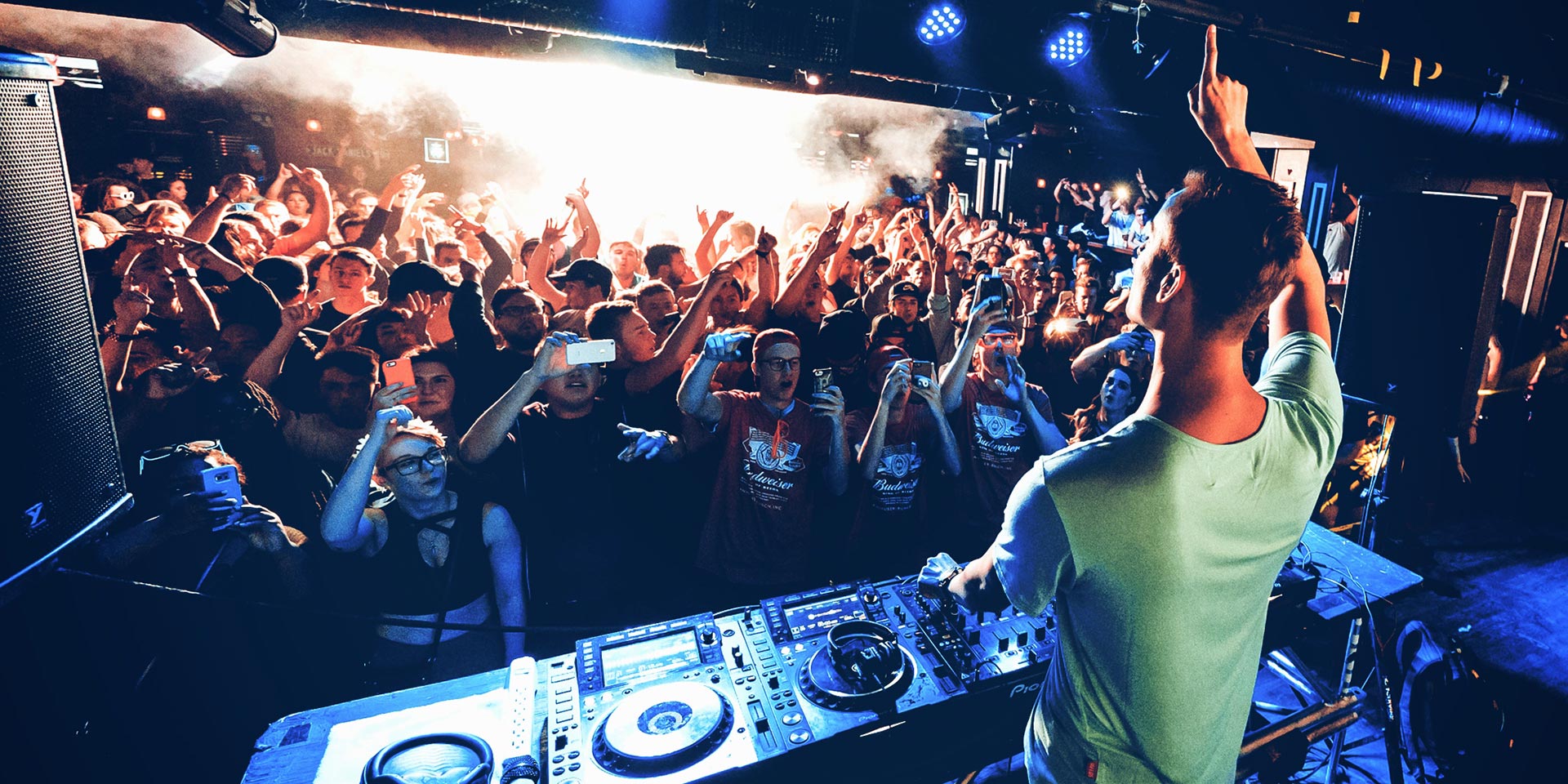 What do DJs get paid? How Much Do Club Djs Make